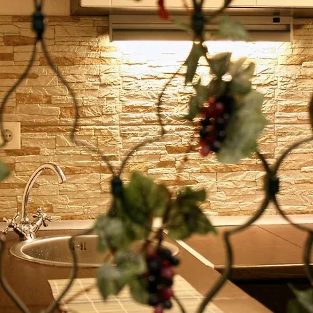 Optimist/old House Makarska